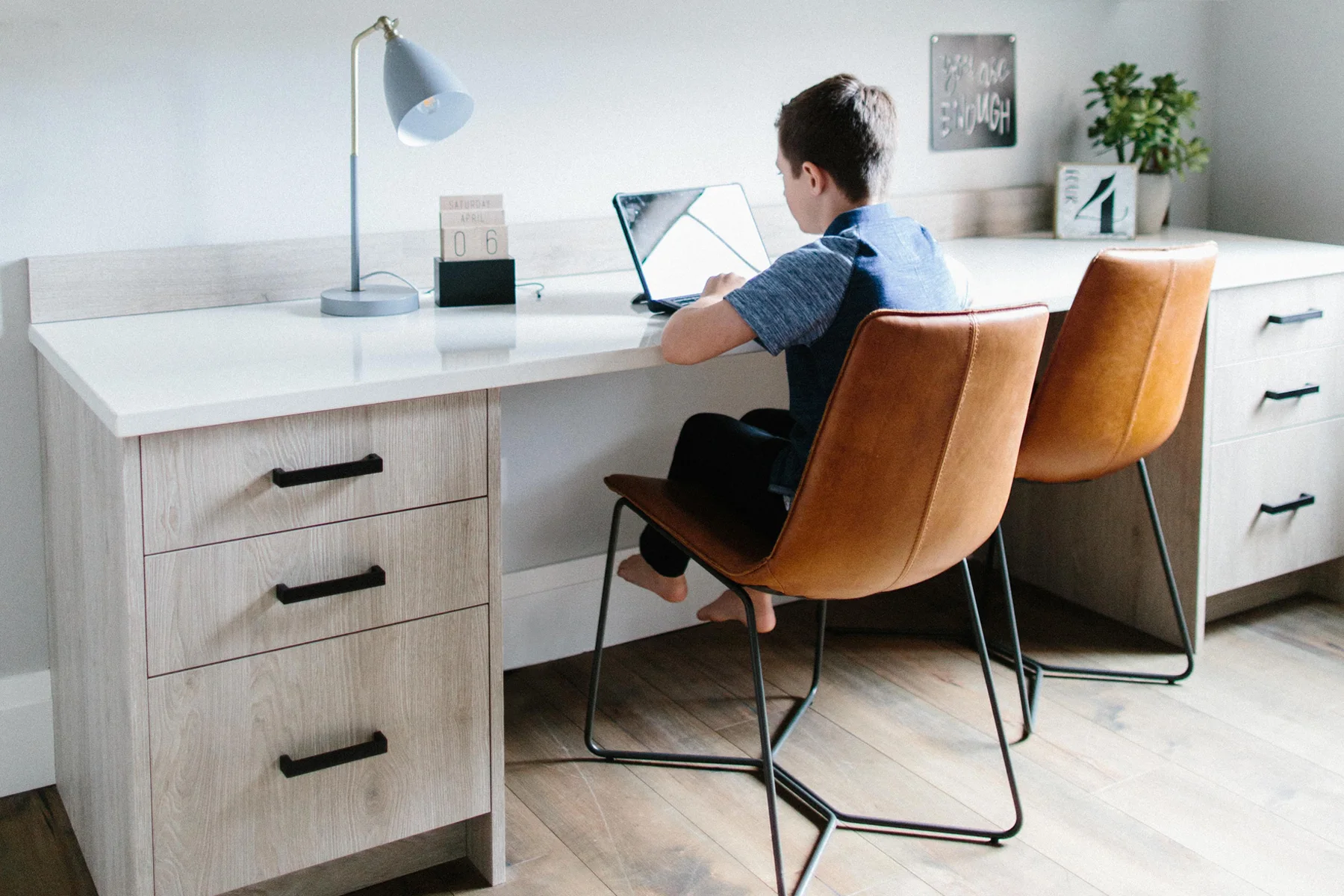 Textured laminate colors